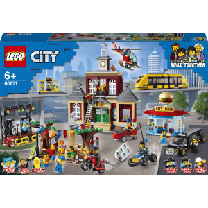 Конструктор LEGO City Міська площа 1517 деталей (60271) (5702016669039) ТОП в Ужгороді